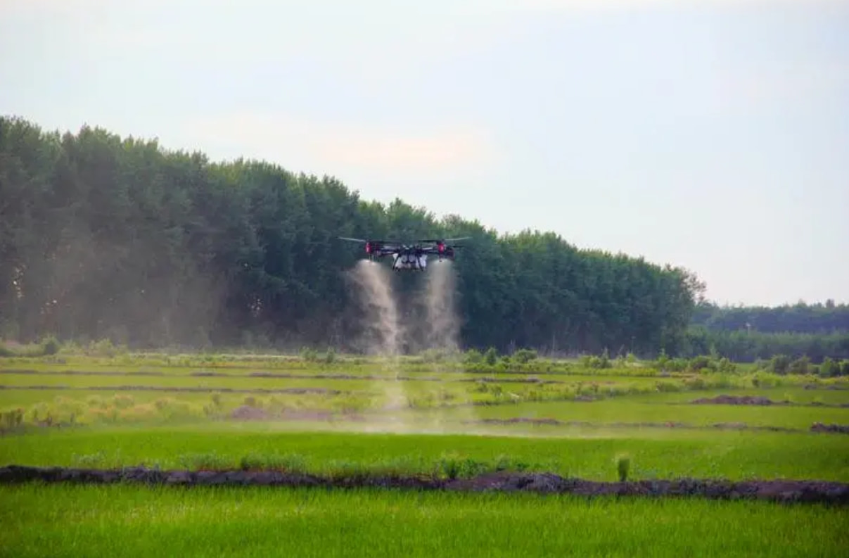 Tarımsal drone'ların avantajları ve dezavantajları nelerdir?